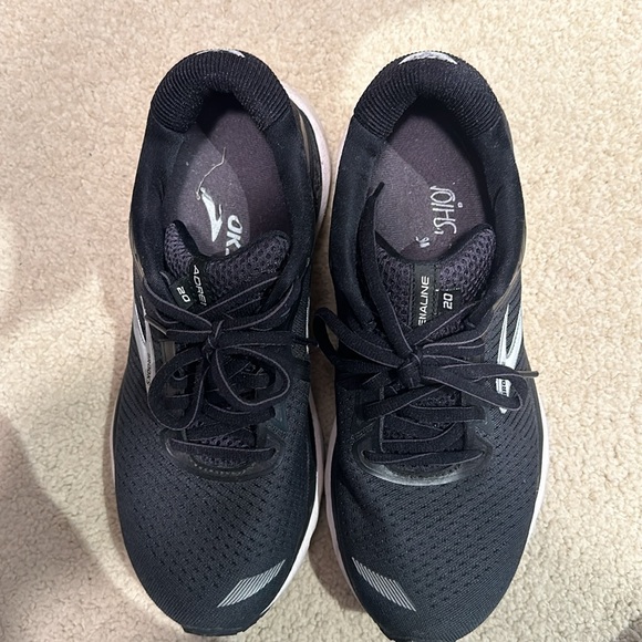 Black & White Brooks Adrenaline 20 - Picture 3 of 4